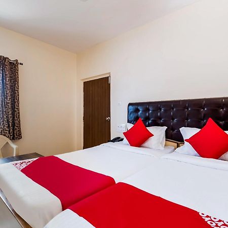 Super Oyo G P Residency Otel Kākināda Dış mekan fotoğraf