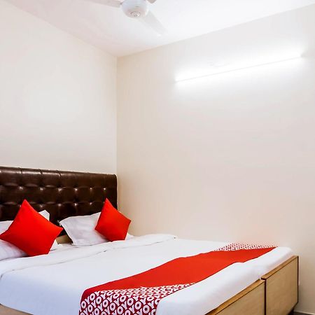 Super Oyo G P Residency Otel Kākināda Dış mekan fotoğraf